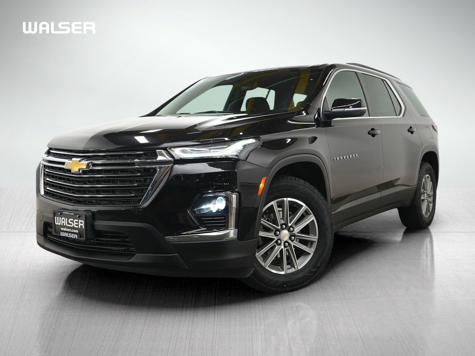 Used 2023 Chevrolet Traverse LT
