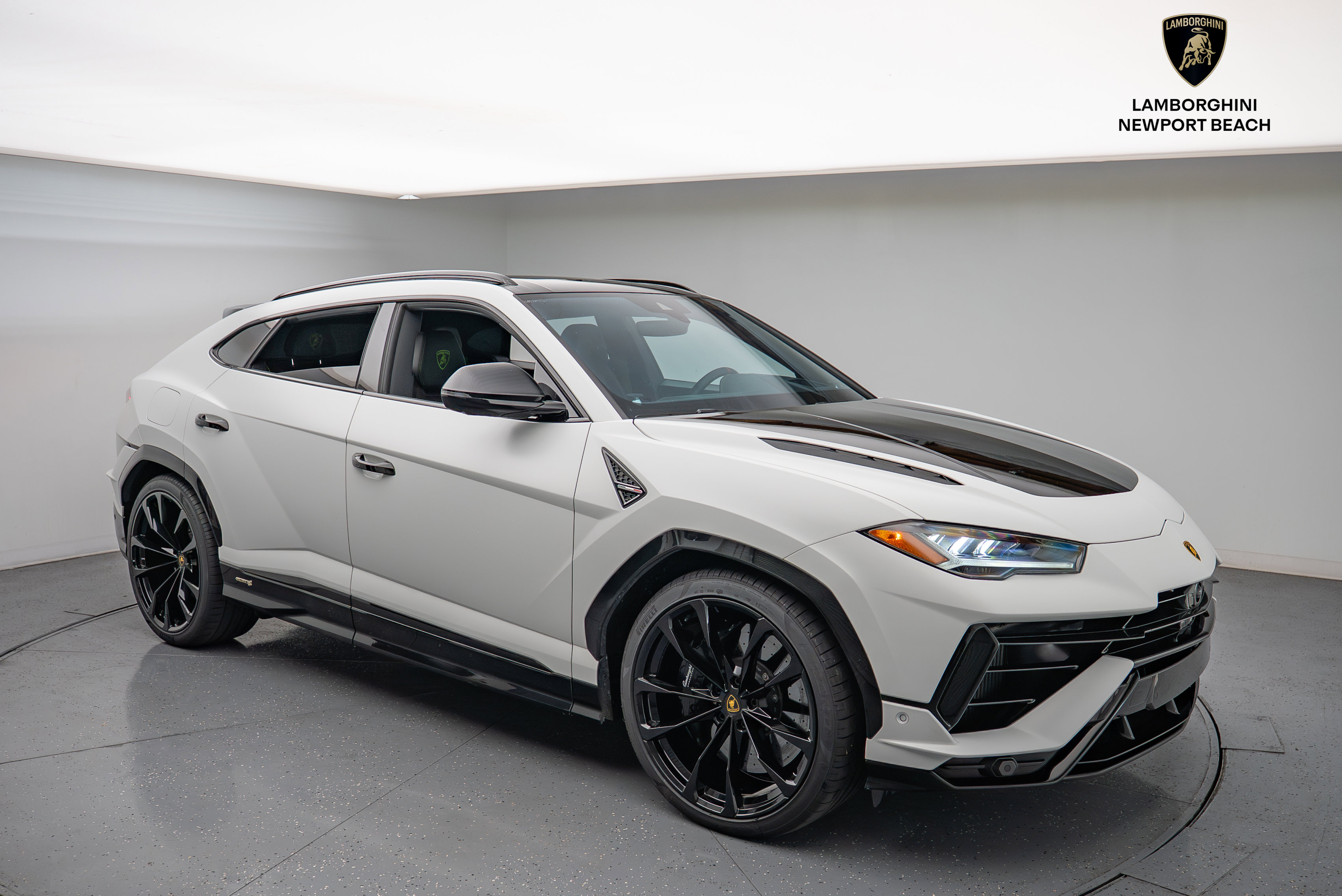 Used 2024 Lamborghini Urus S