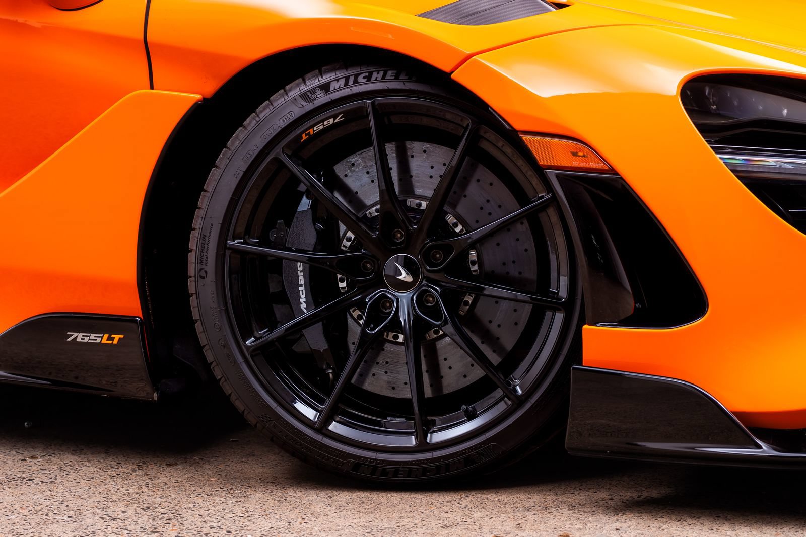 Used 2022 McLaren 765LT 3
