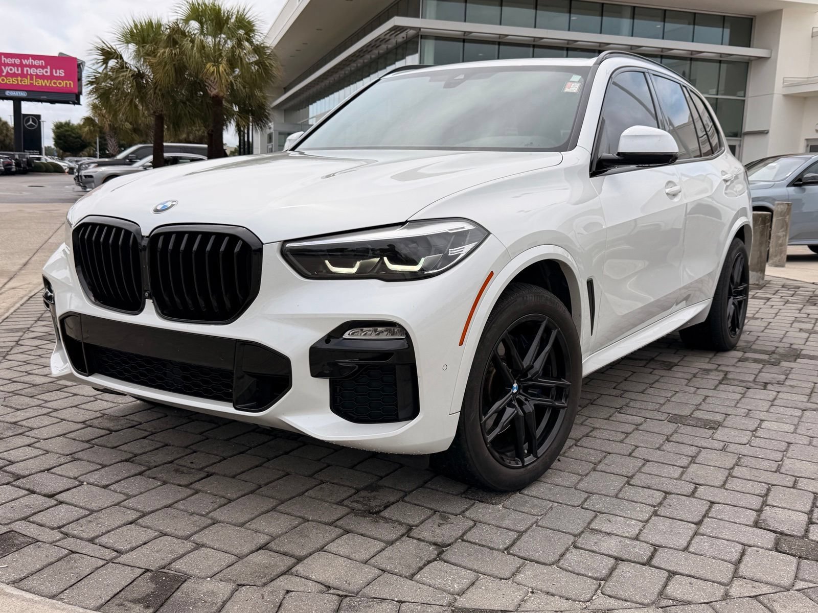 Used 2021 BMW X5 xDrive40i w/ M Sport Package