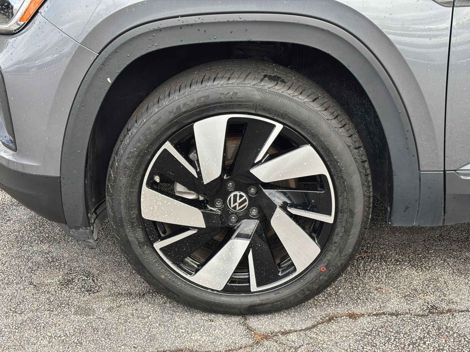 2025 Volkswagen Atlas Cross Sport SE