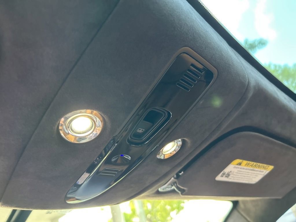 2021 Aston Martin DBX