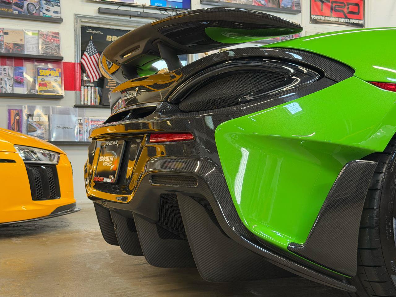 Used 2020 McLaren 600LT Spider photo 34