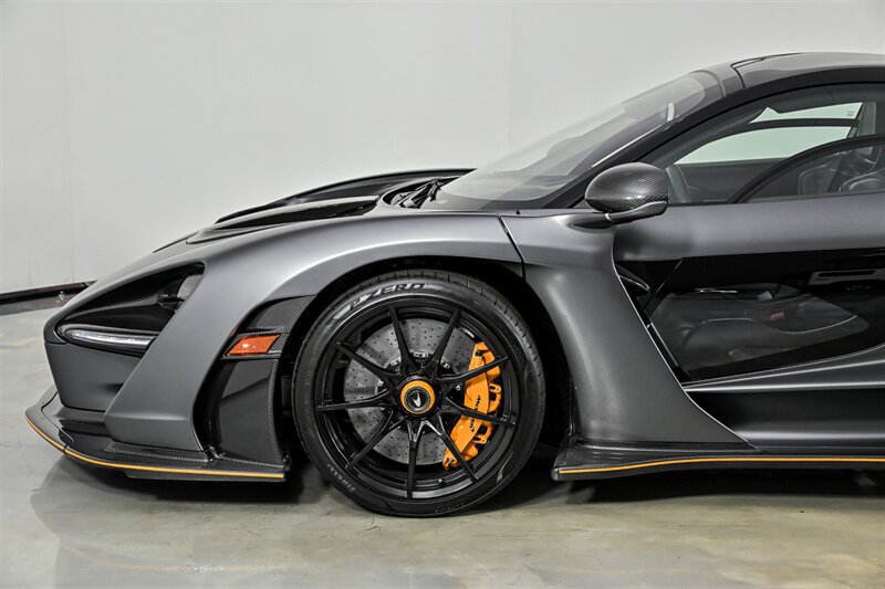 Used 2019 McLaren Senna photo 13