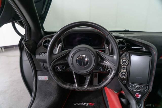 Used 2018 McLaren 720S Performance photo 20