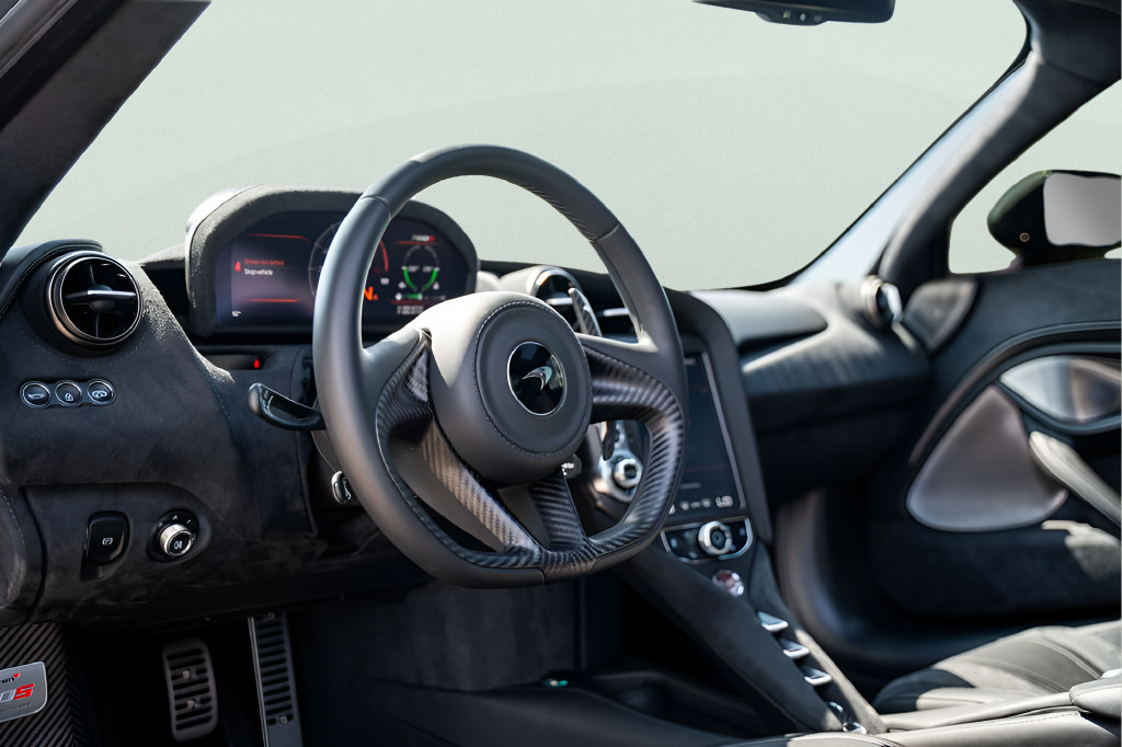 Used 2019 McLaren 720S photo 34