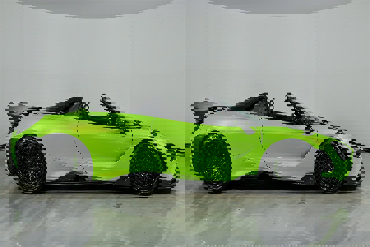 Used 2022 McLaren 765LT photo 16