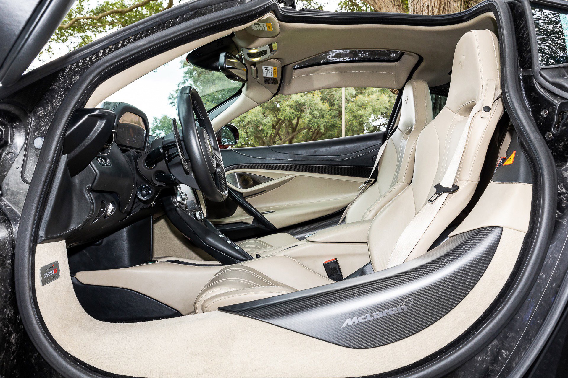 Used 2018 McLaren 720S Luxury photo 41