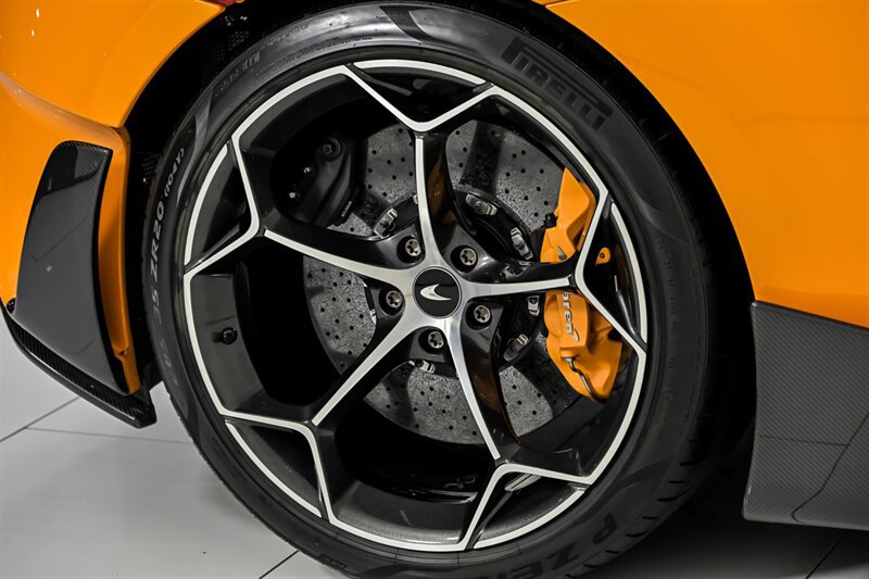 Used 2019 McLaren 600LT photo 29