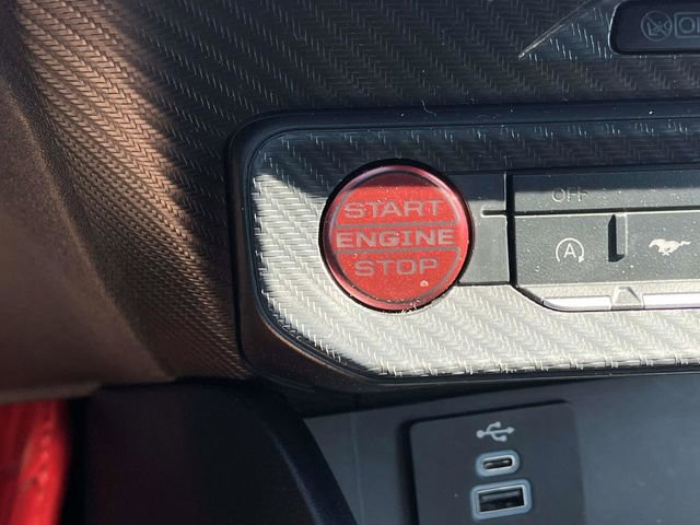 2024 Ford Mustang Premium