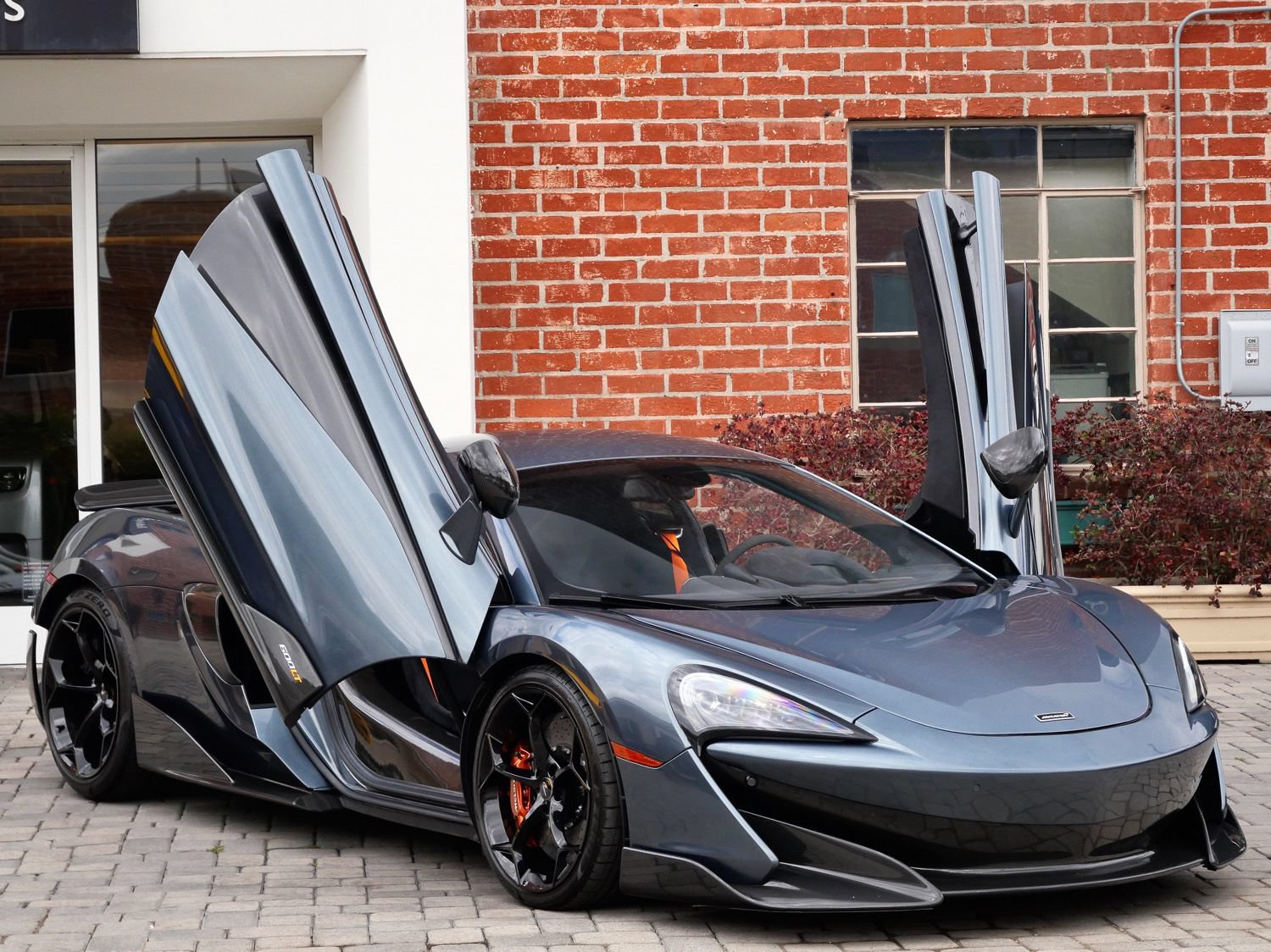 Used 2019 McLaren 600LT photo 37