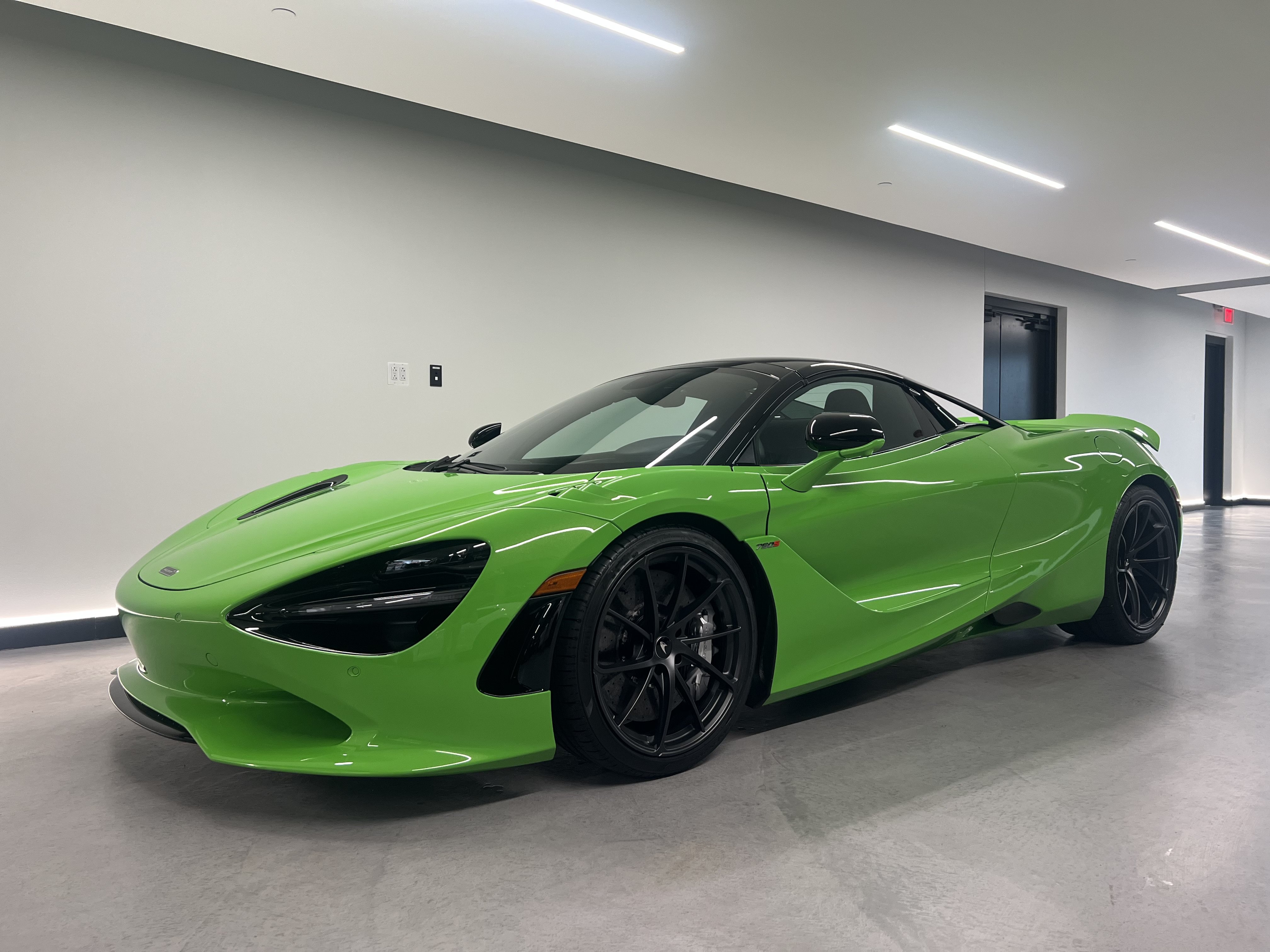 New 2027 McLaren 750S Spider photo 32