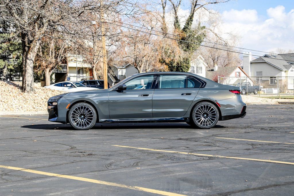 2025 BMW 760i xDrive