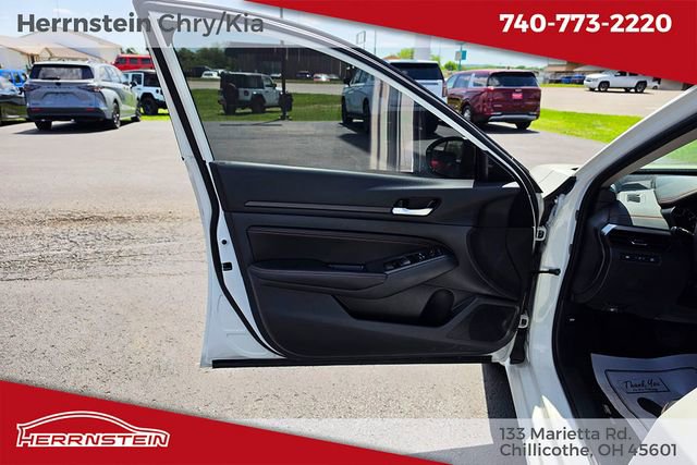 2022 Nissan Altima 2.5 SR