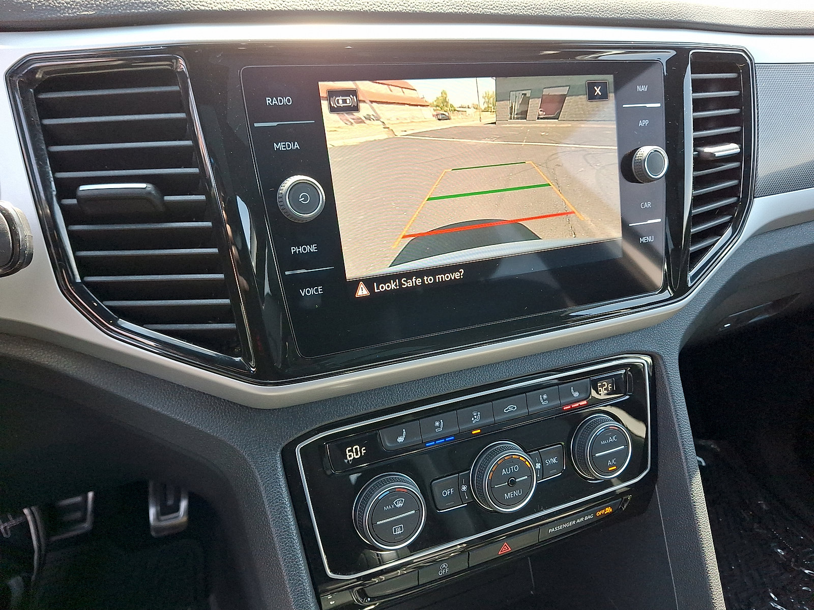 2023 Volkswagen Atlas Cross Sport SEL Premium R-Line