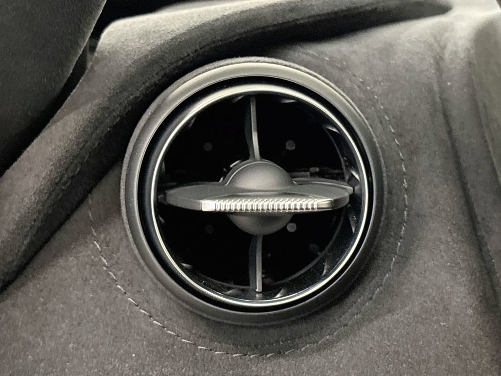 Used 2025 McLaren 750S Spider photo 17