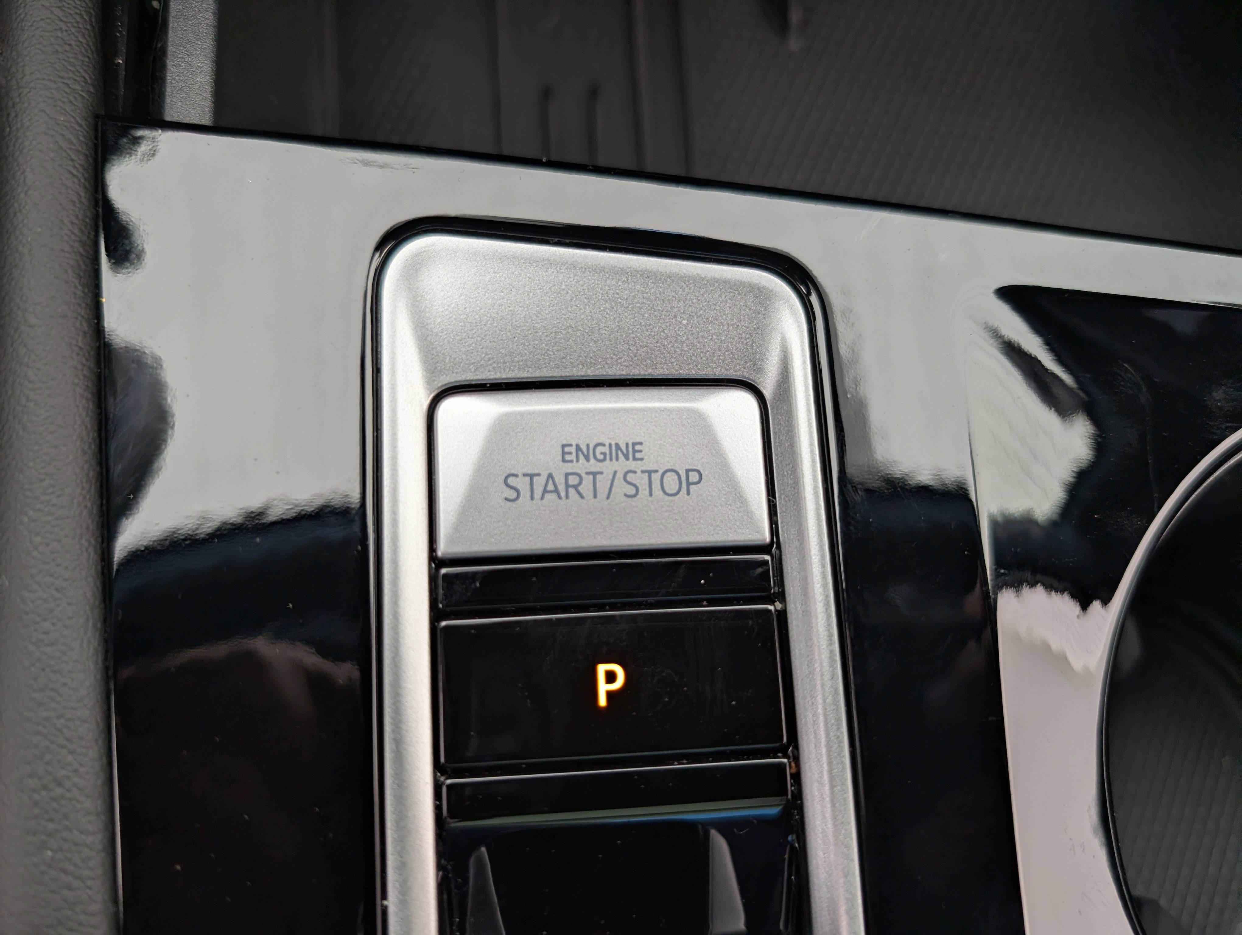 2025 Volkswagen Atlas Cross Sport SEL