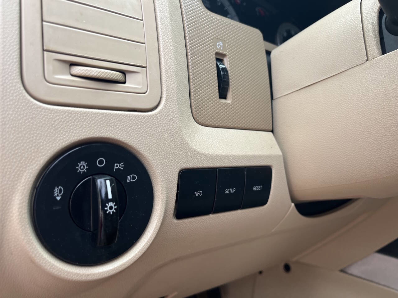 2009 Ford Escape XLT