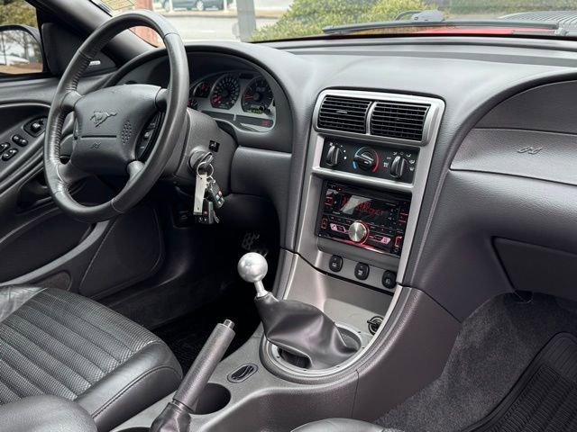 2003 Ford Mustang Mach 1