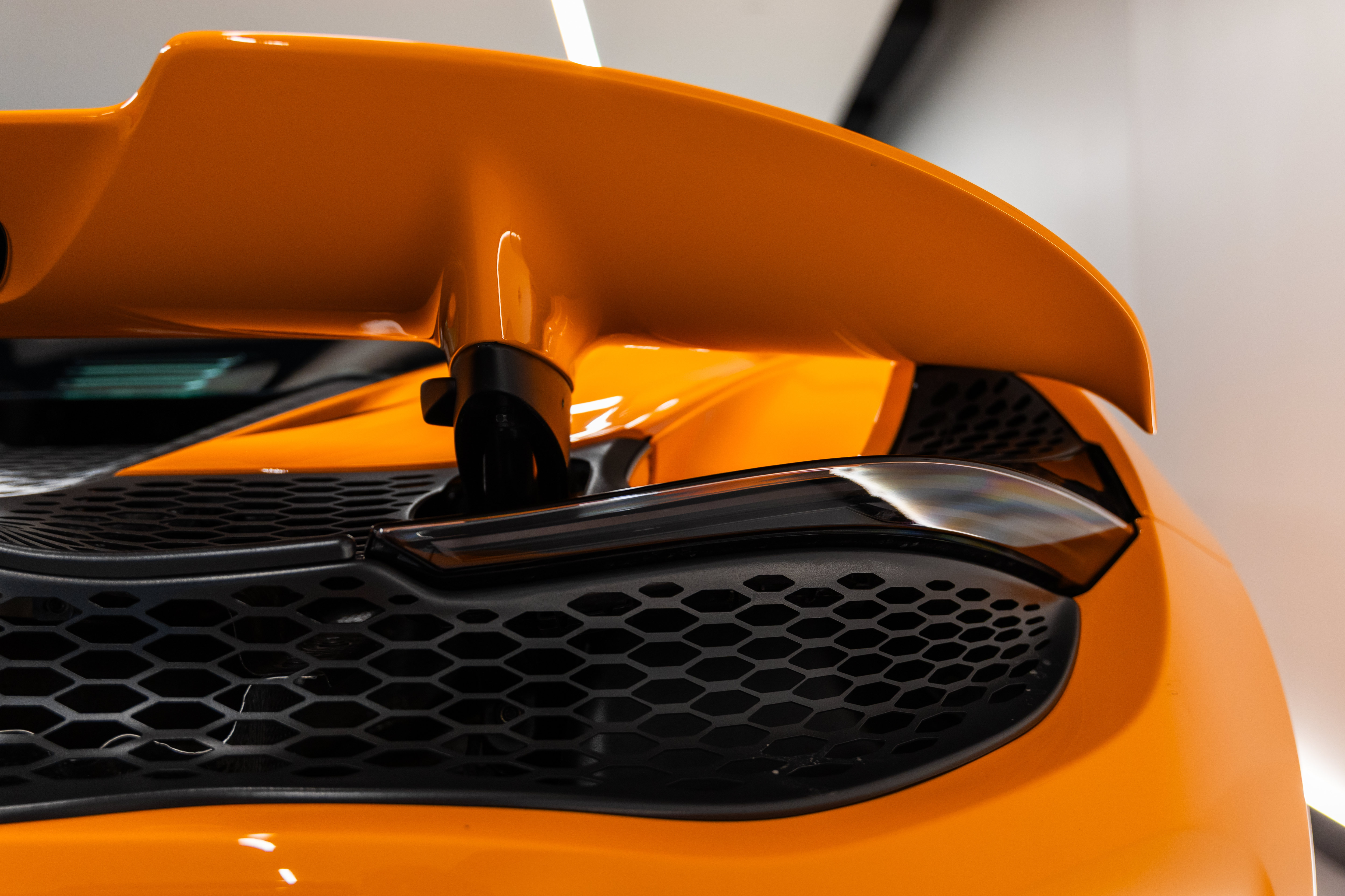 New 2025 McLaren 750S photo 13
