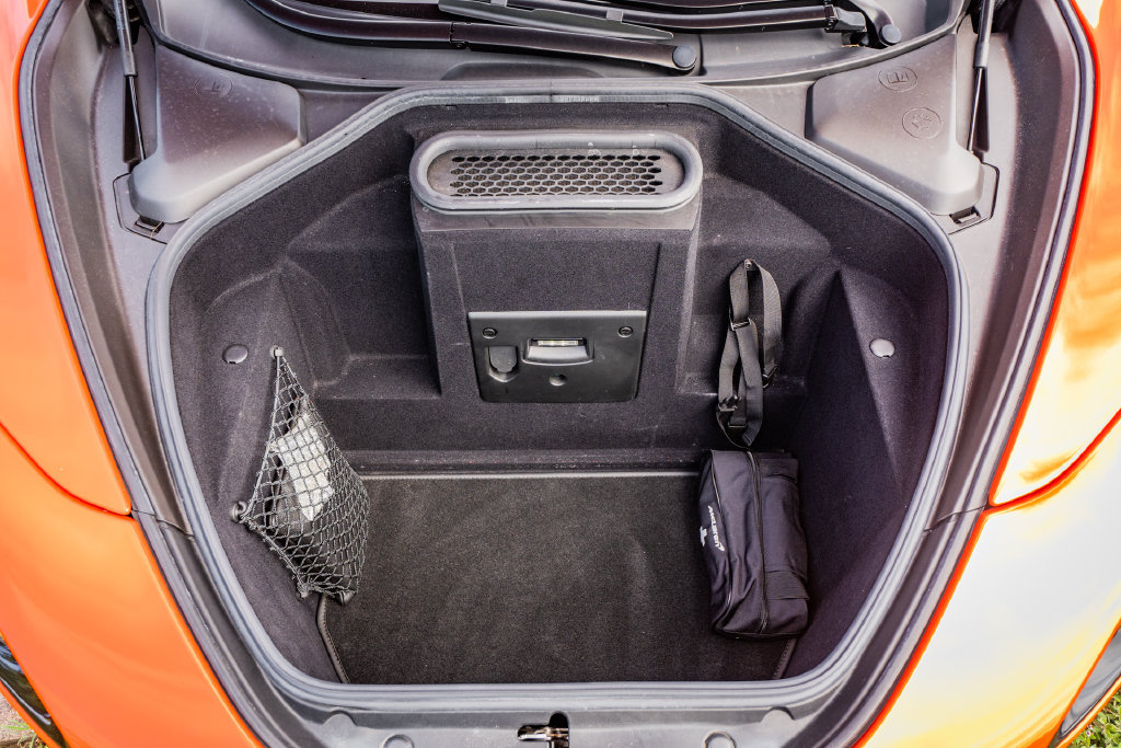 Used 2021 McLaren 720S Performance photo 35