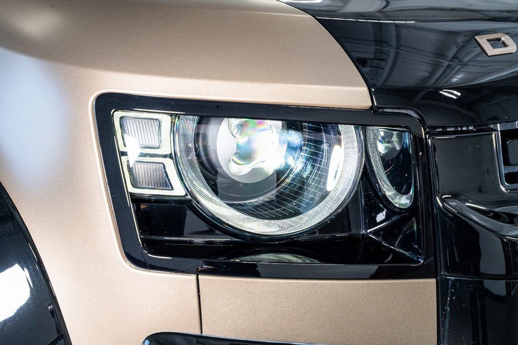 2025 Land Rover Defender 110 X