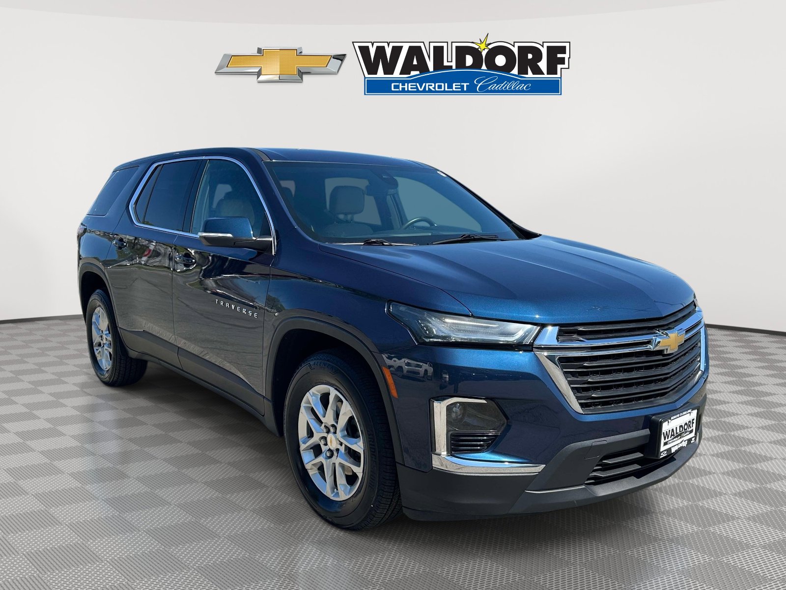 Used 2023 Chevrolet Traverse LS w/ Safety Package