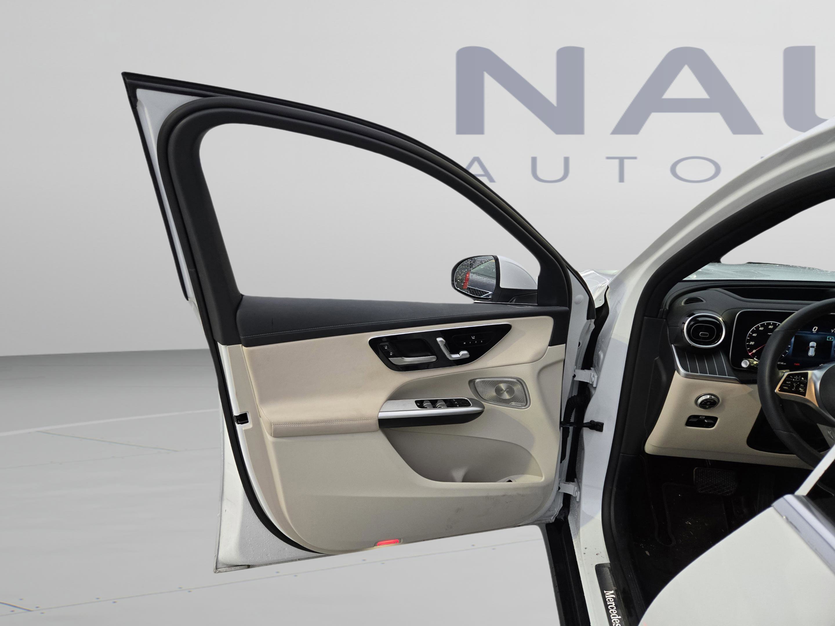 2024 Mercedes-Benz GLC 300