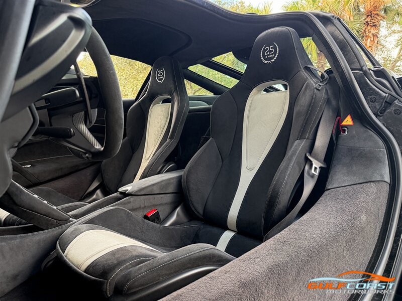 Used 2021 McLaren 720S Performance photo 25