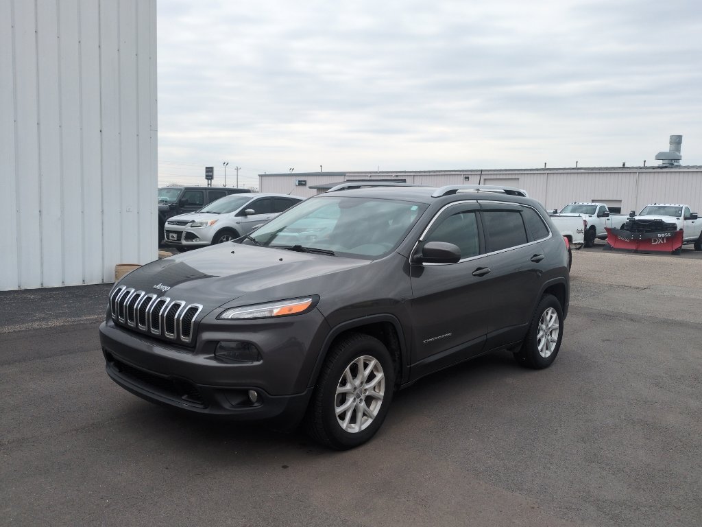 Used 2016 Jeep Cherokee Latitude w/ Comfort/Convenience Group