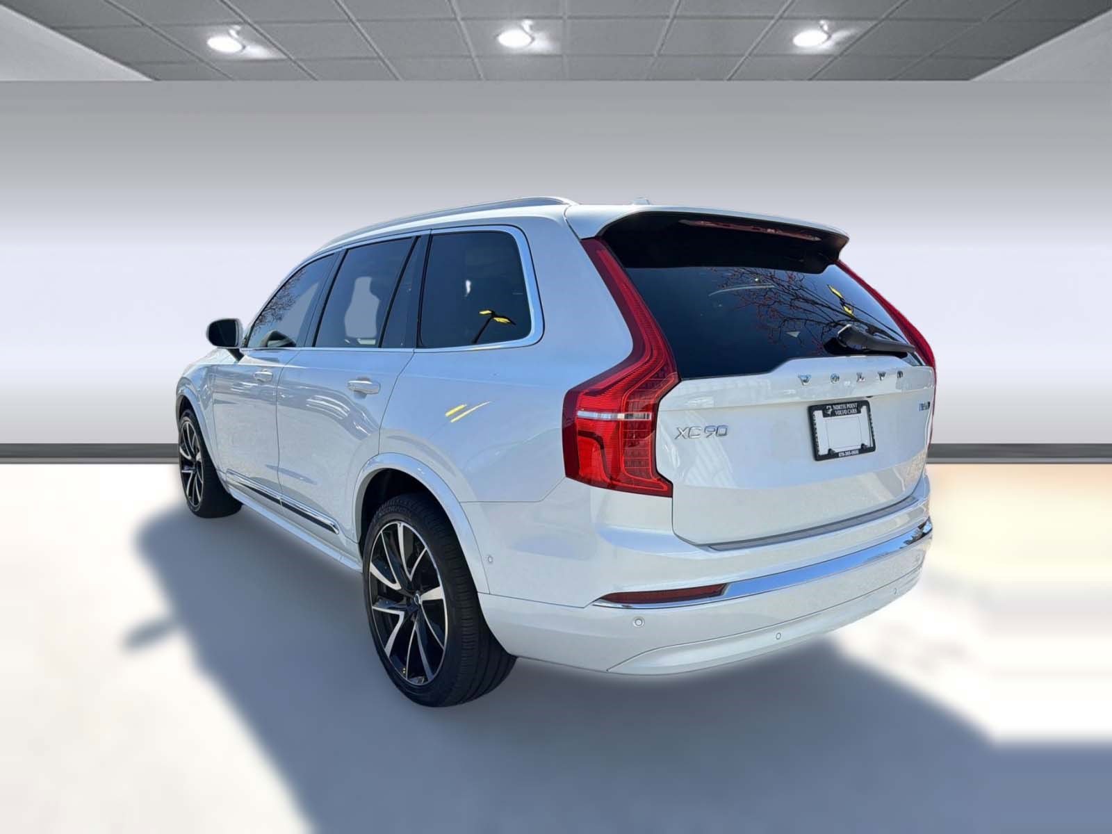 2023 Volvo Xc90 B6 Plus