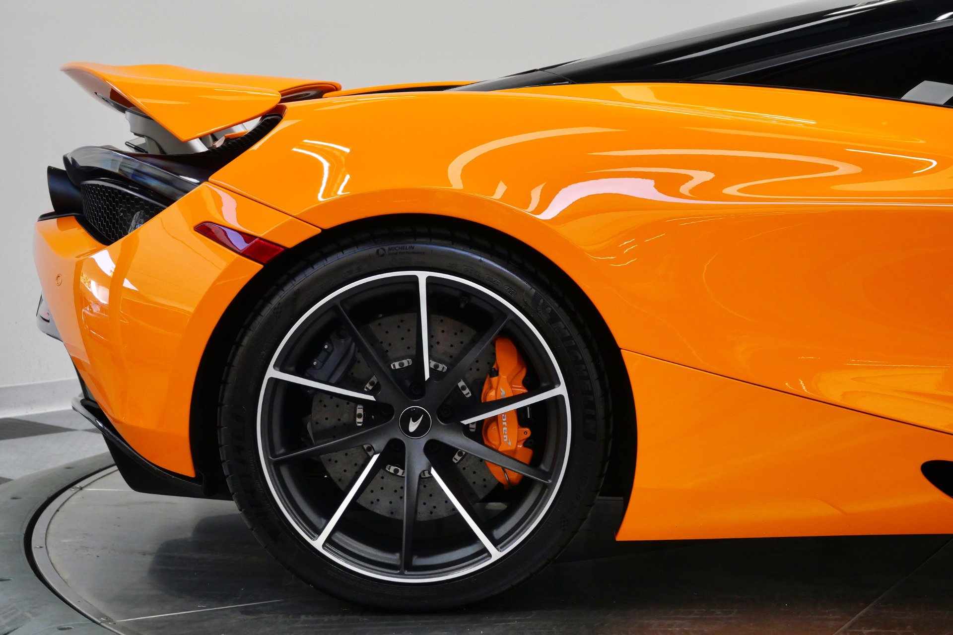 Used 2022 McLaren 720S Performance photo 57