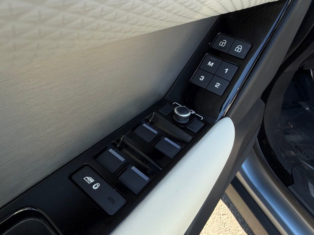 2022 Land Rover Range Rover Velar R-Dynamic S