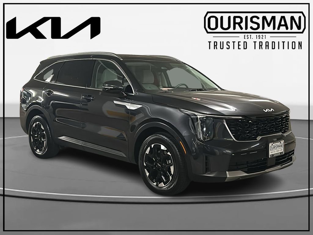 Certified 2025 Kia Sorento S w/ Panoramic Sunroof Package
