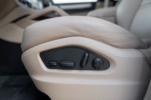 2022 Porsche Cayenne Platinum Edition