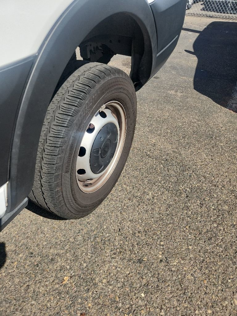 2023 Ford Transit 250 Medium Roof