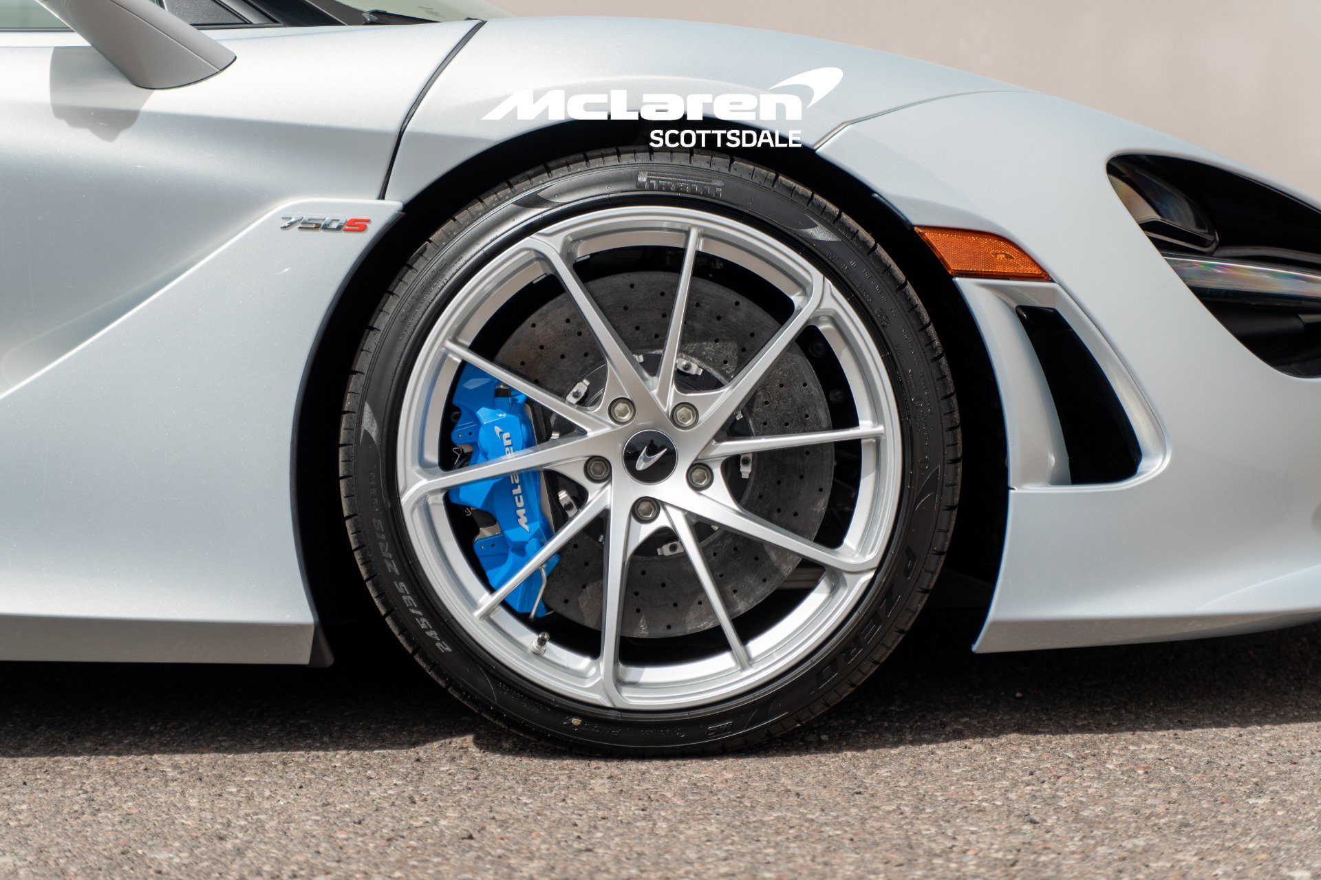 New 2026 McLaren 750S photo 30