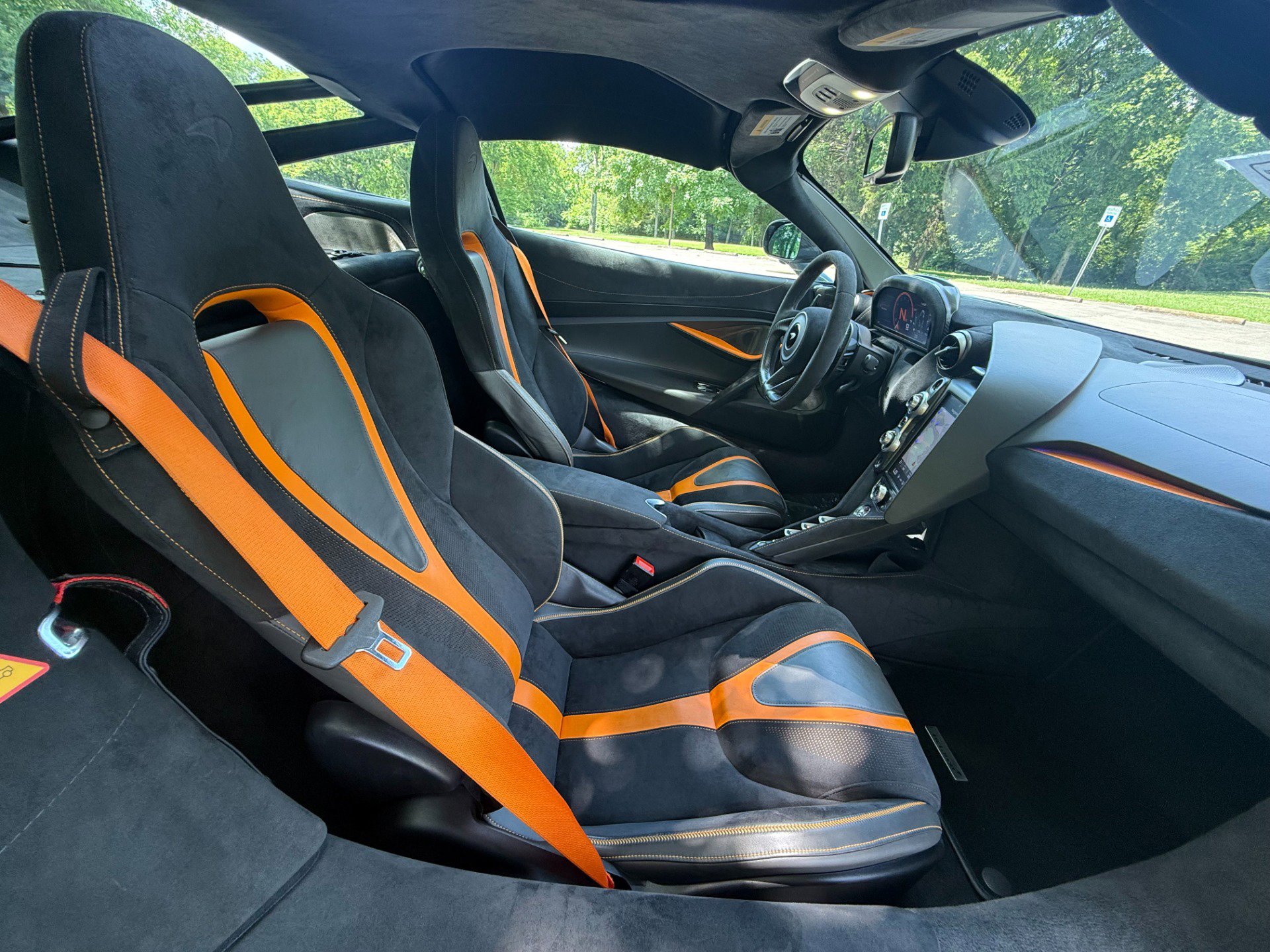 Used 2019 McLaren 720S Performance photo 26