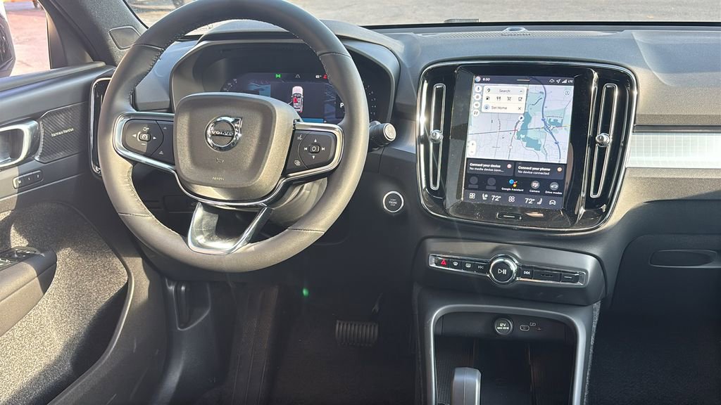 2026 Volvo Xc40 B5 Ultra