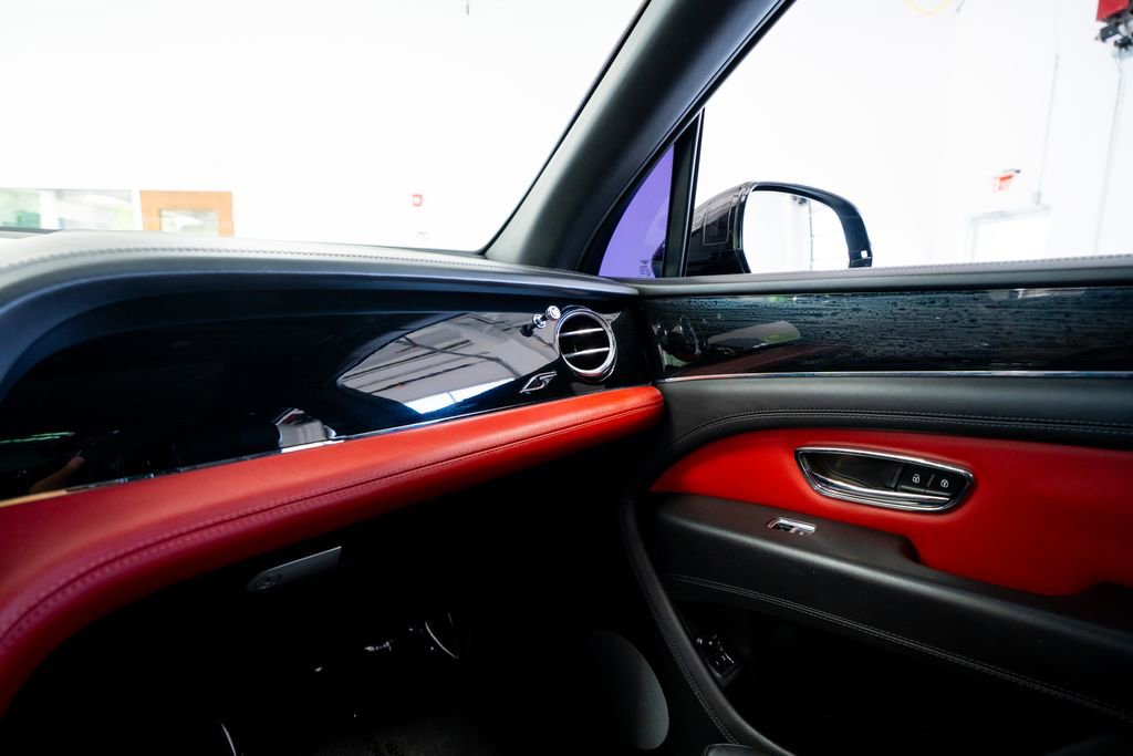 2022 Bentley Bentayga