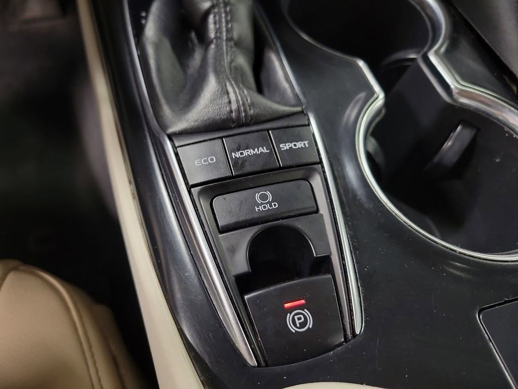 2019 Toyota Camry XLE