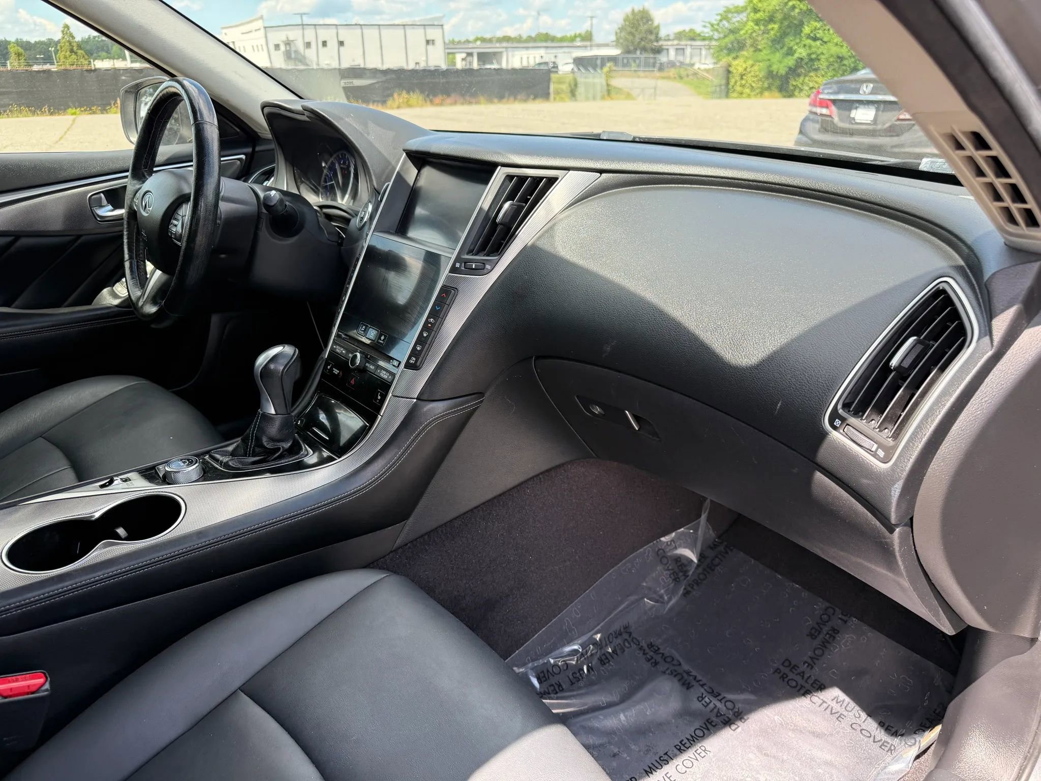 2015 INFINITI Q50 Premium