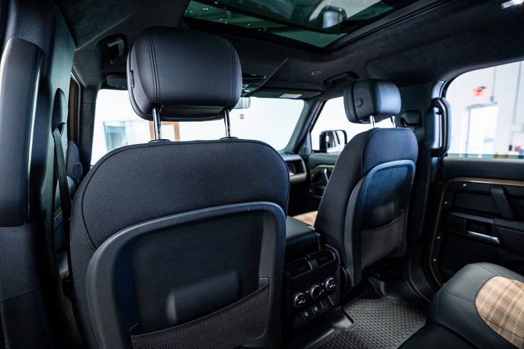2025 Land Rover Defender 110 X