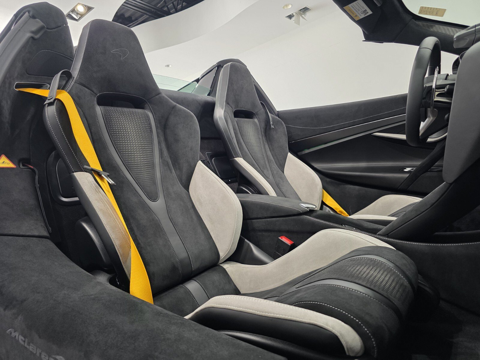 New 2027 McLaren 750S Spider photo 25
