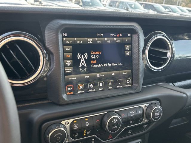 2023 Jeep Wrangler Altitude