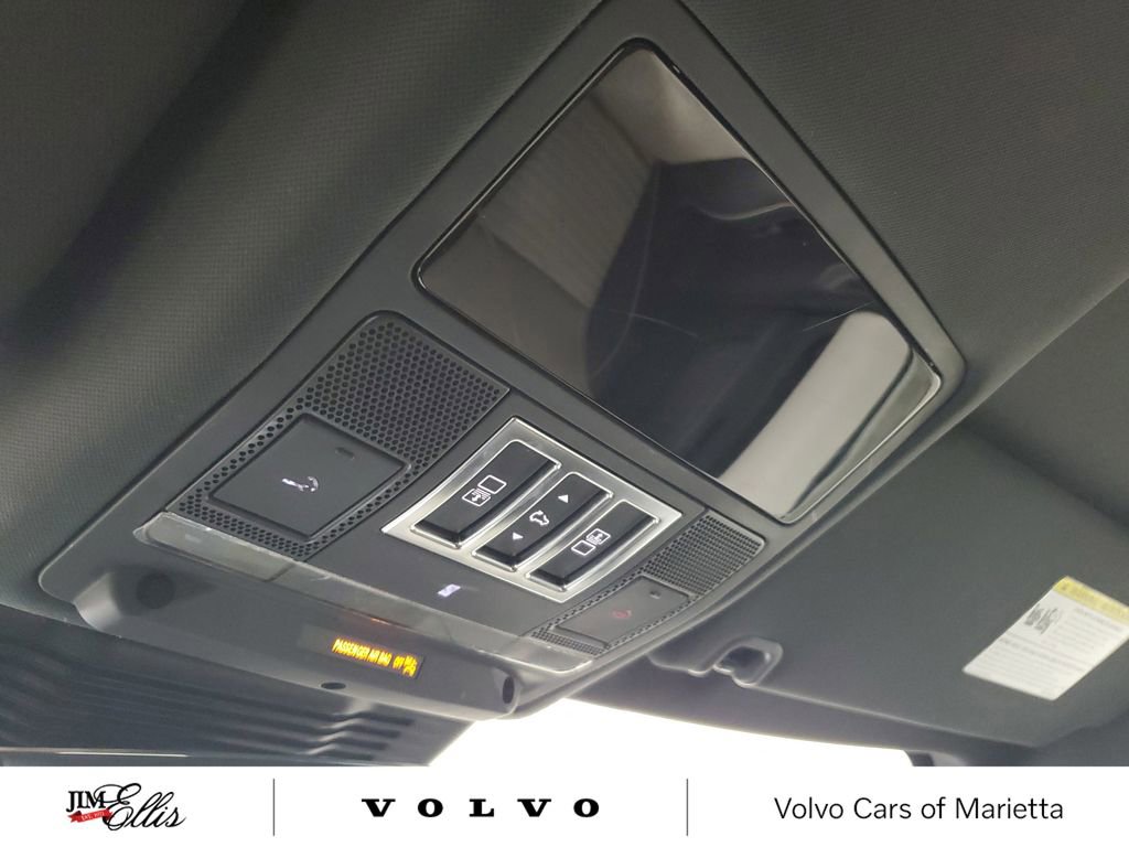 2023 Land Rover Discovery Metropolitan Edition