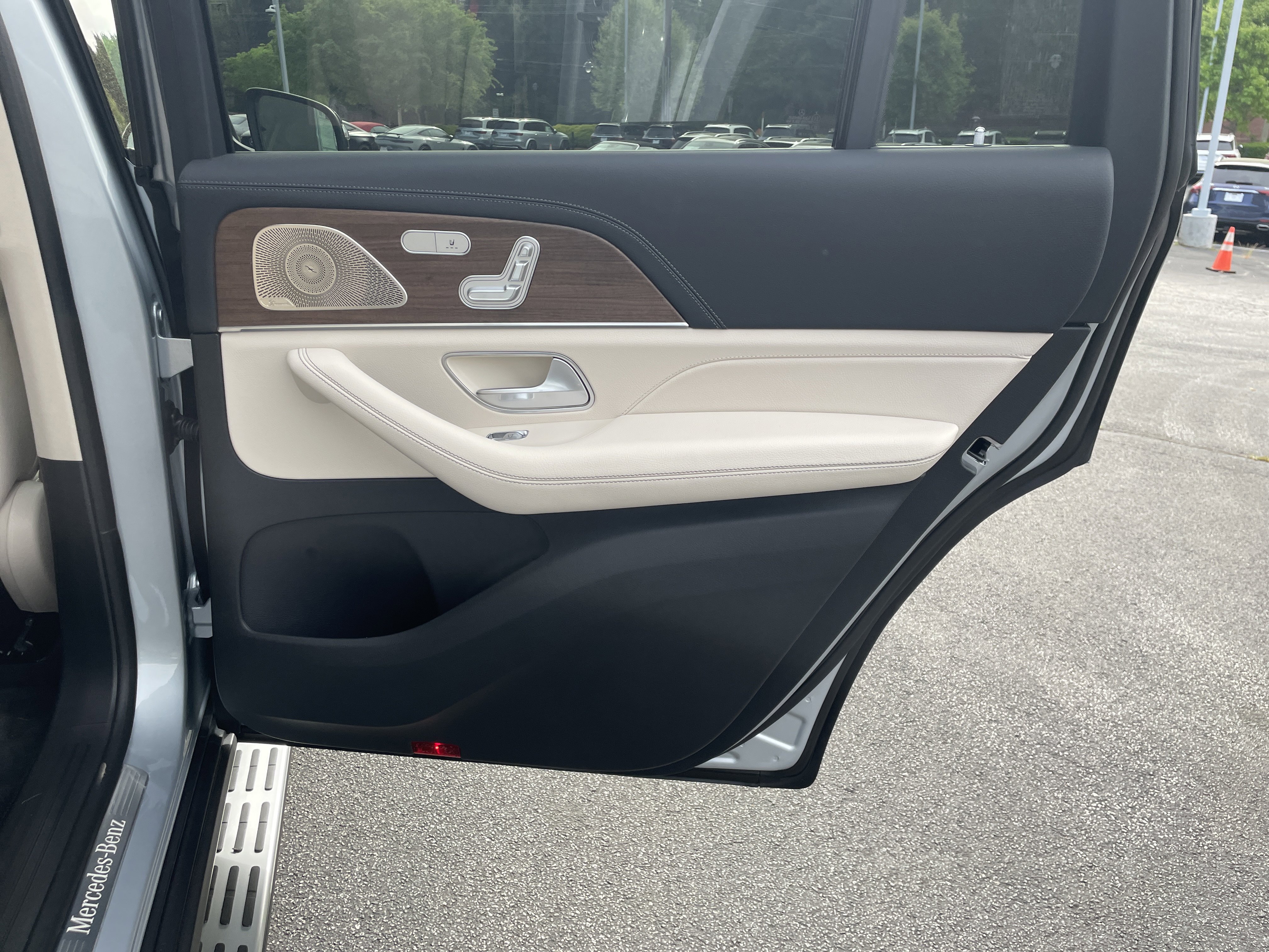 2026 Mercedes-Benz GLS 580 4MATIC