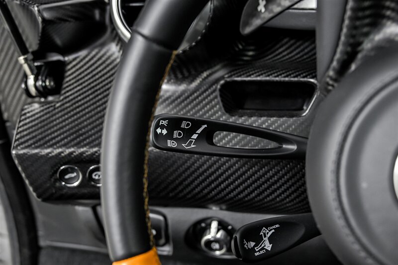 Used 2019 McLaren Senna photo 33
