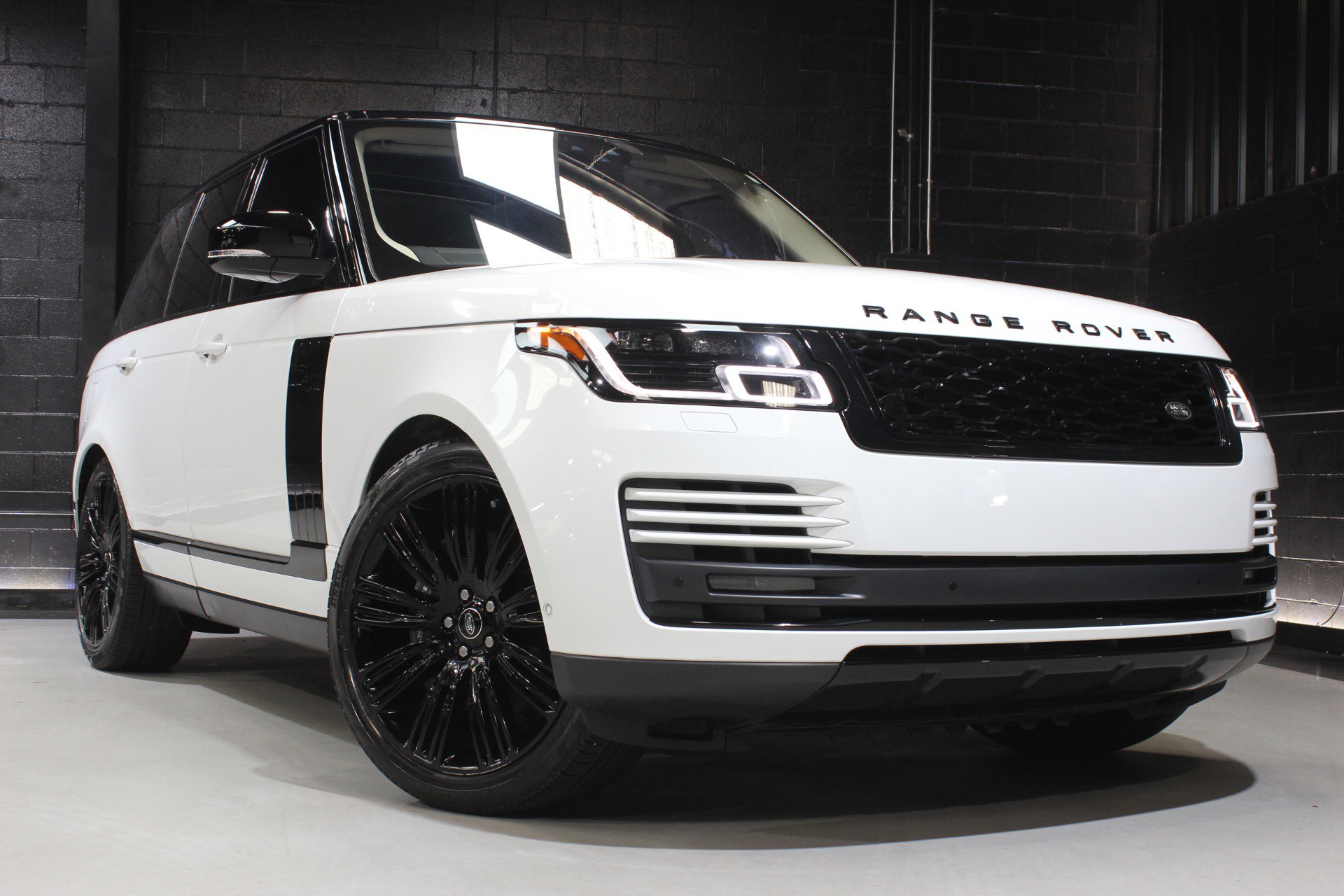 2021 Land Rover Range Rover Westminster Edition