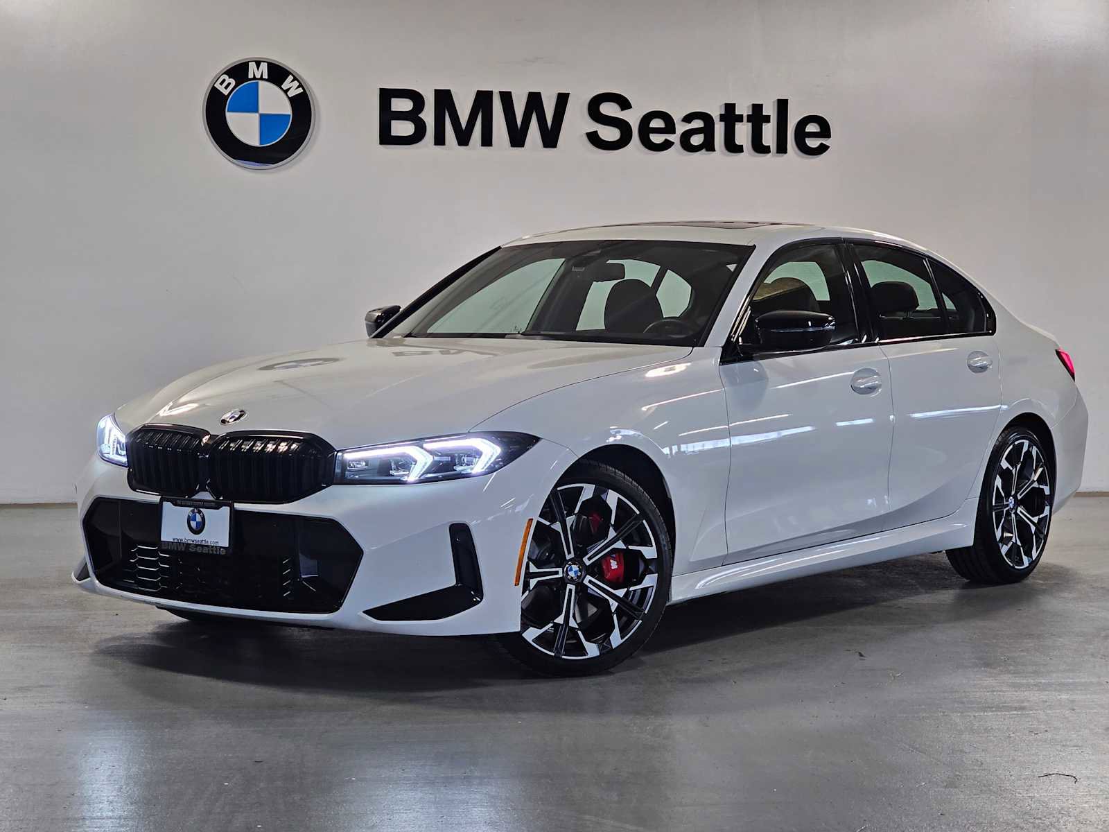 2025 BMW 330i xDrive Sedan